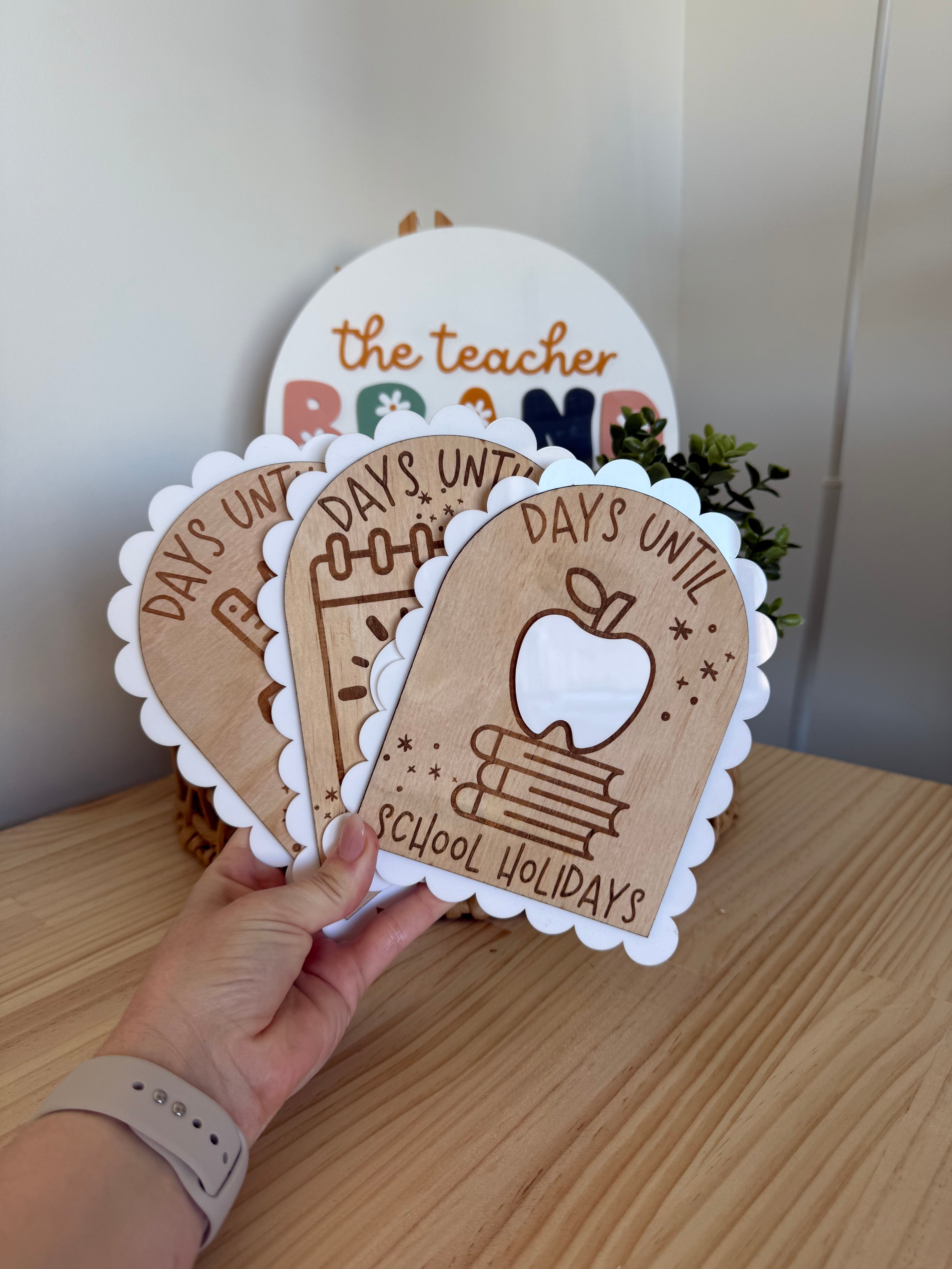 Classroom Holiday Countdown Sign – The Teacher Brand